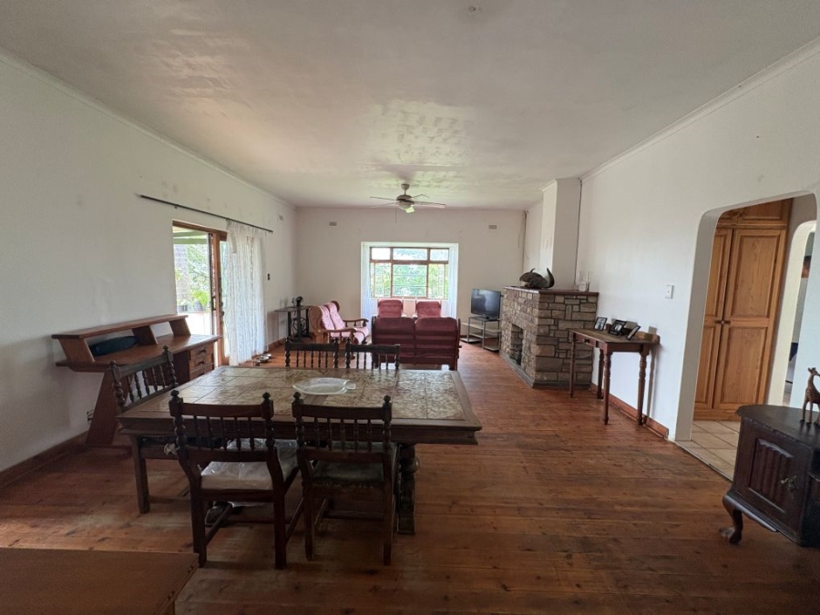 3 Bedroom Property for Sale in Umtentweni KwaZulu-Natal