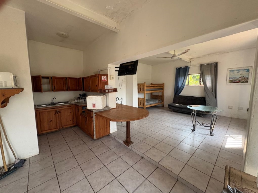 3 Bedroom Property for Sale in Umtentweni KwaZulu-Natal