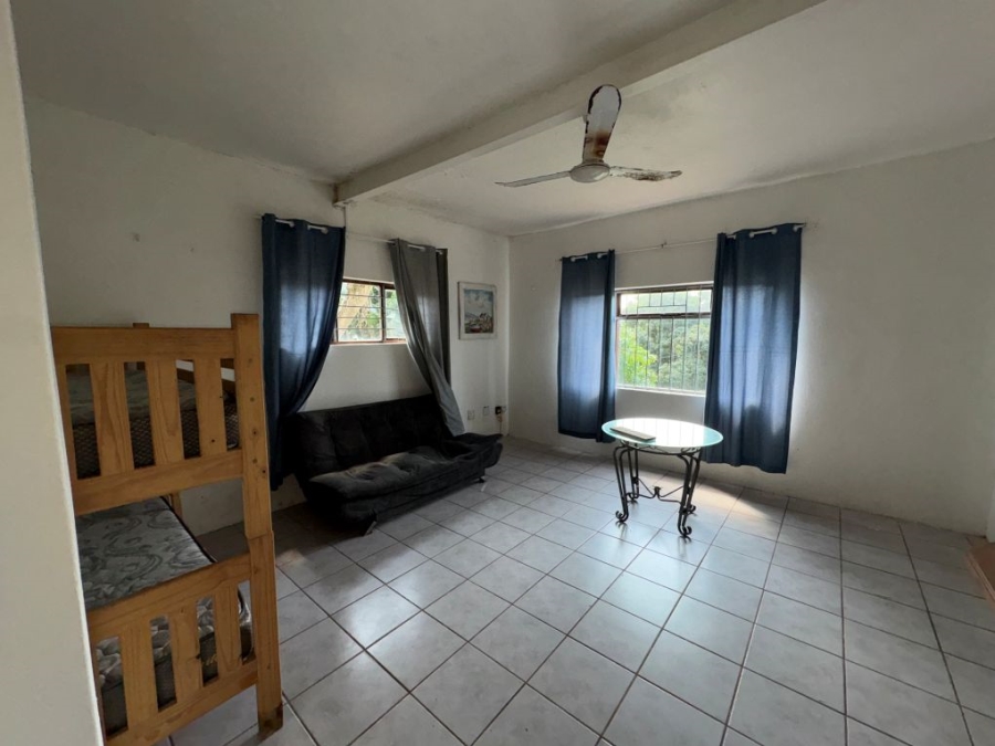 3 Bedroom Property for Sale in Umtentweni KwaZulu-Natal