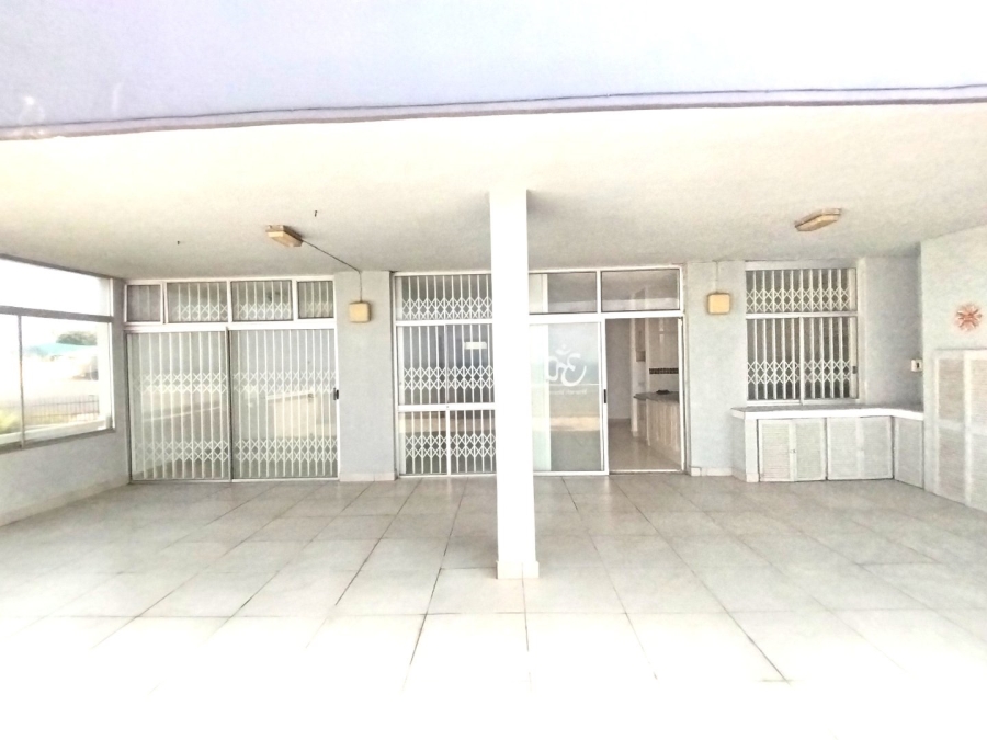 3 Bedroom Property for Sale in Uvongo KwaZulu-Natal
