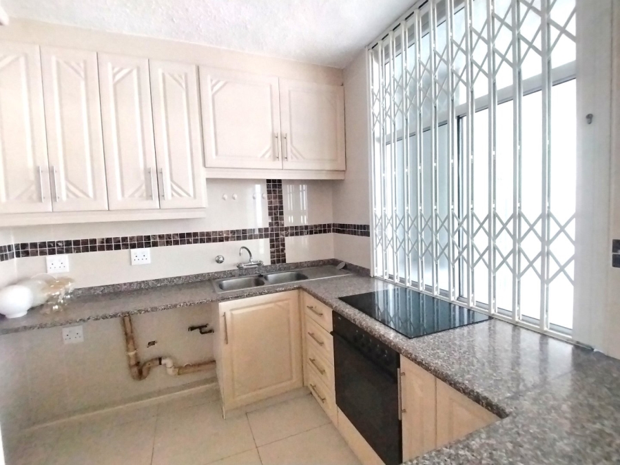 3 Bedroom Property for Sale in Uvongo KwaZulu-Natal