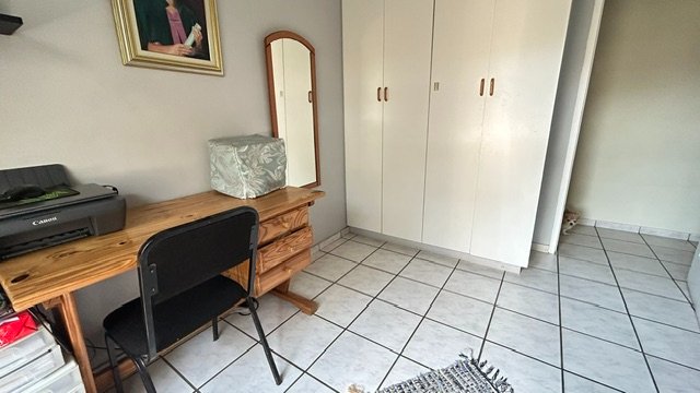 5 Bedroom Property for Sale in Birdswood KwaZulu-Natal
