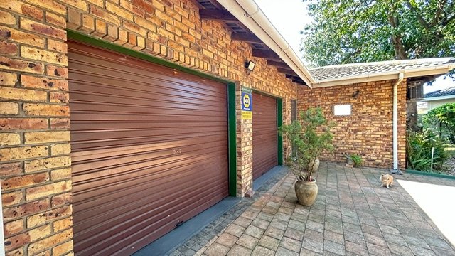 5 Bedroom Property for Sale in Birdswood KwaZulu-Natal