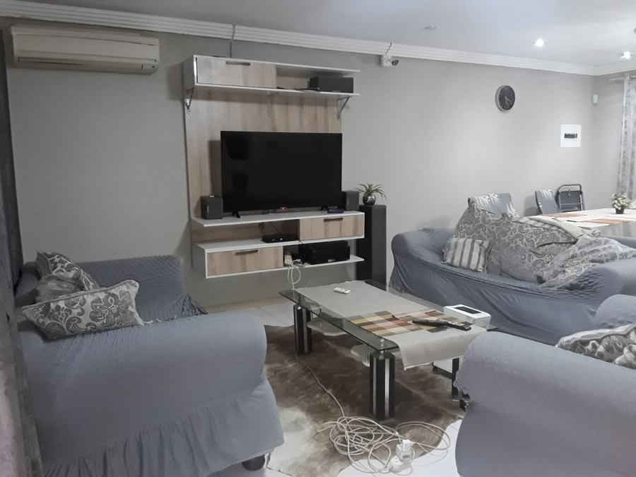 3 Bedroom Property for Sale in Umlazi P KwaZulu-Natal