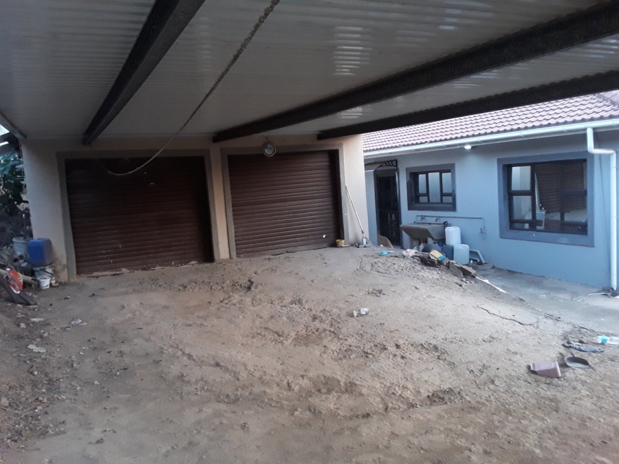3 Bedroom Property for Sale in Umlazi P KwaZulu-Natal