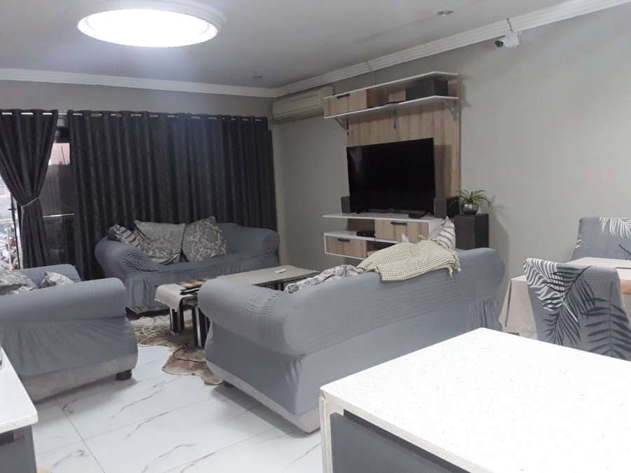 3 Bedroom Property for Sale in Umlazi P KwaZulu-Natal