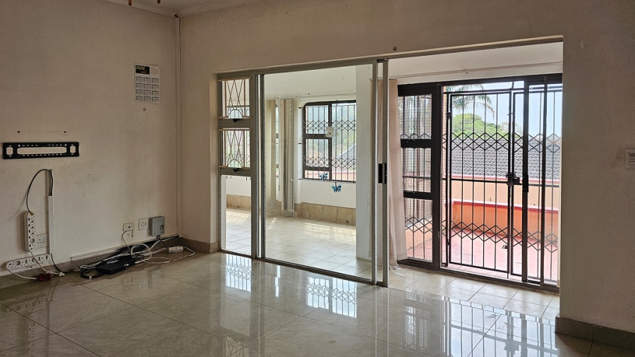 5 Bedroom Property for Sale in Shelly Beach KwaZulu-Natal