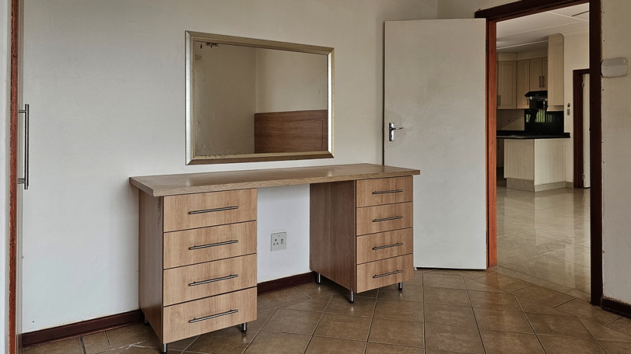 5 Bedroom Property for Sale in Shelly Beach KwaZulu-Natal