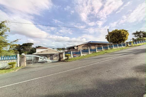 3 Bedroom Property for Sale in Mount Vernon KwaZulu-Natal