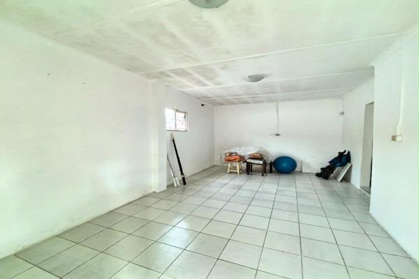 3 Bedroom Property for Sale in Mount Vernon KwaZulu-Natal