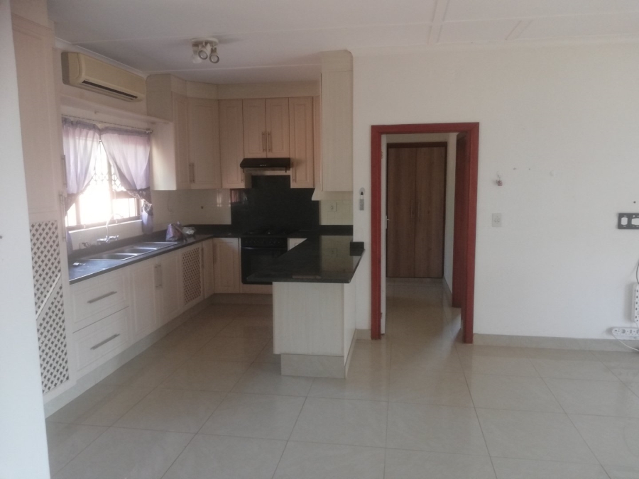5 Bedroom Property for Sale in Shelly Beach KwaZulu-Natal