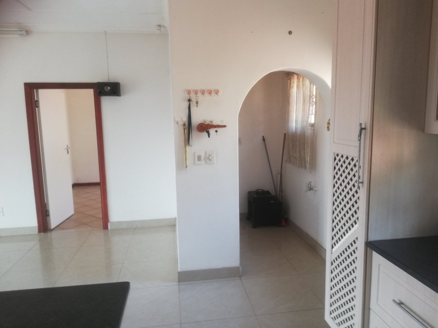 5 Bedroom Property for Sale in Shelly Beach KwaZulu-Natal