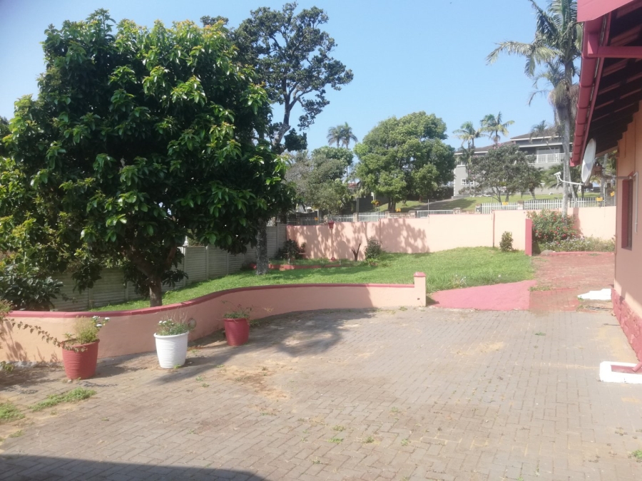 5 Bedroom Property for Sale in Shelly Beach KwaZulu-Natal