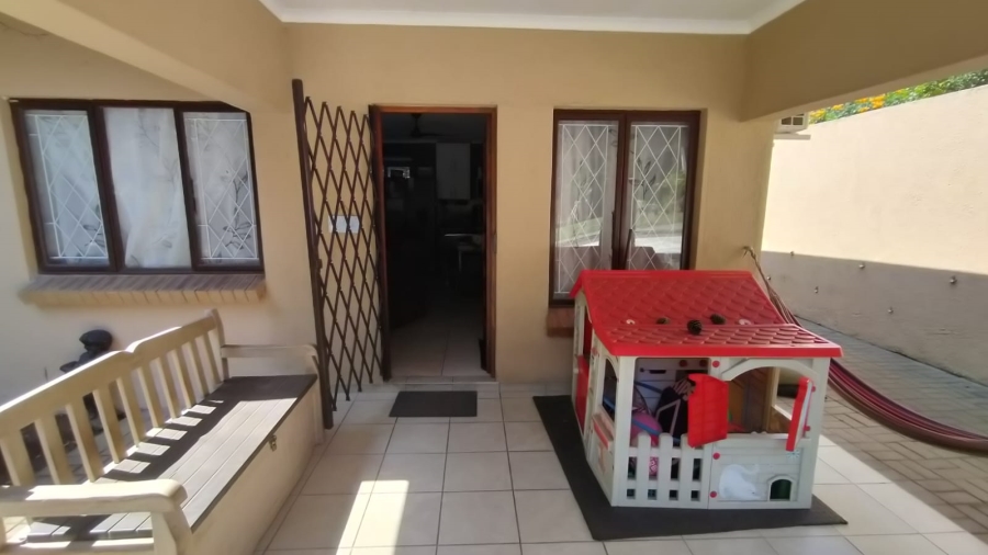 3 Bedroom Property for Sale in Hibberdene KwaZulu-Natal