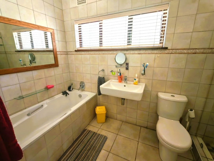 3 Bedroom Property for Sale in Hibberdene KwaZulu-Natal