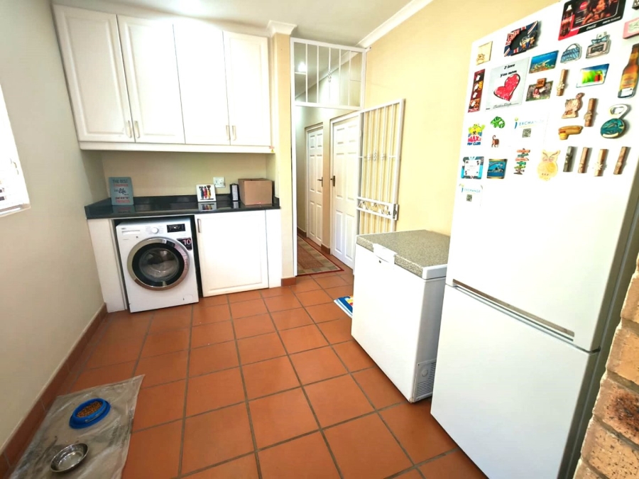 3 Bedroom Property for Sale in Hibberdene KwaZulu-Natal