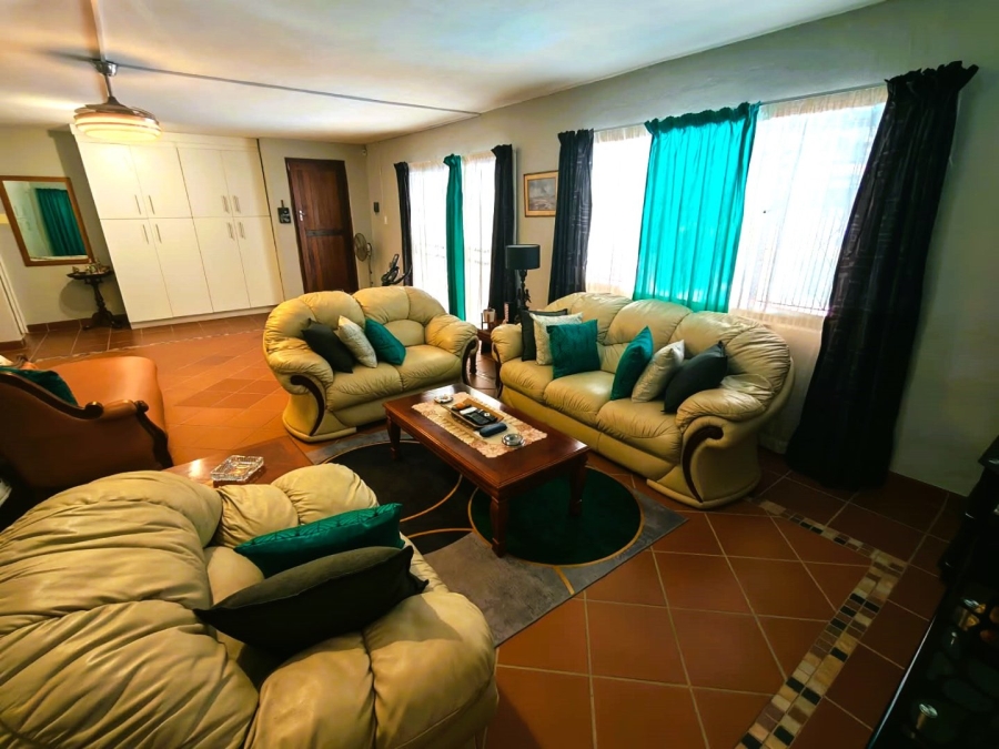 3 Bedroom Property for Sale in Hibberdene KwaZulu-Natal