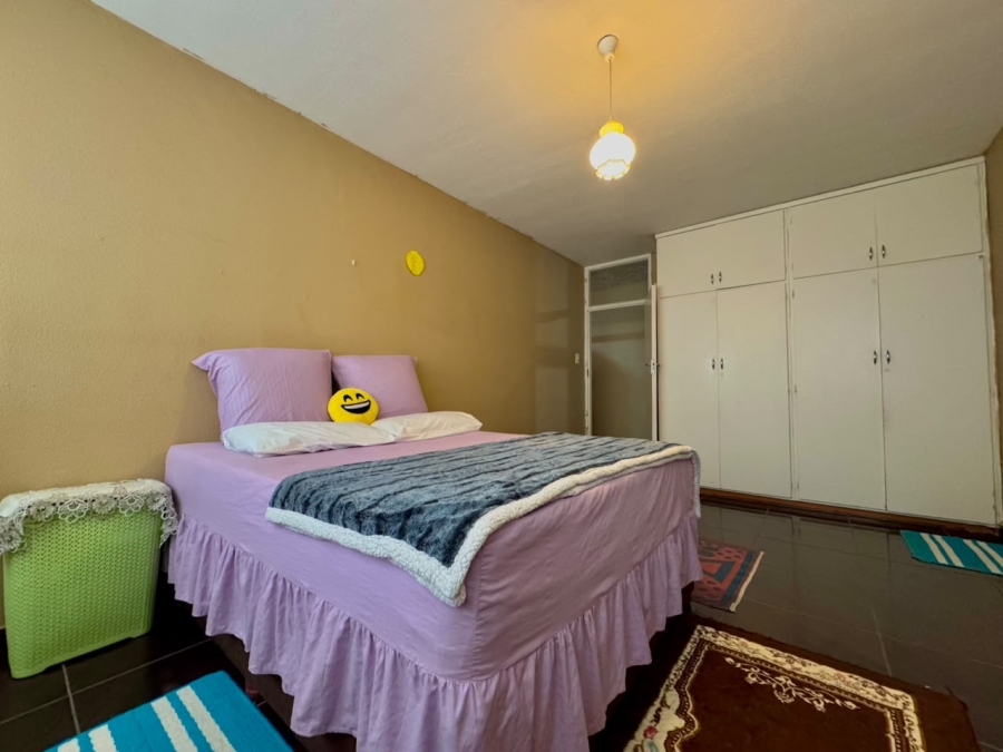2 Bedroom Property for Sale in Huttenheights KwaZulu-Natal