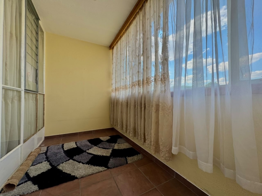 2 Bedroom Property for Sale in Huttenheights KwaZulu-Natal