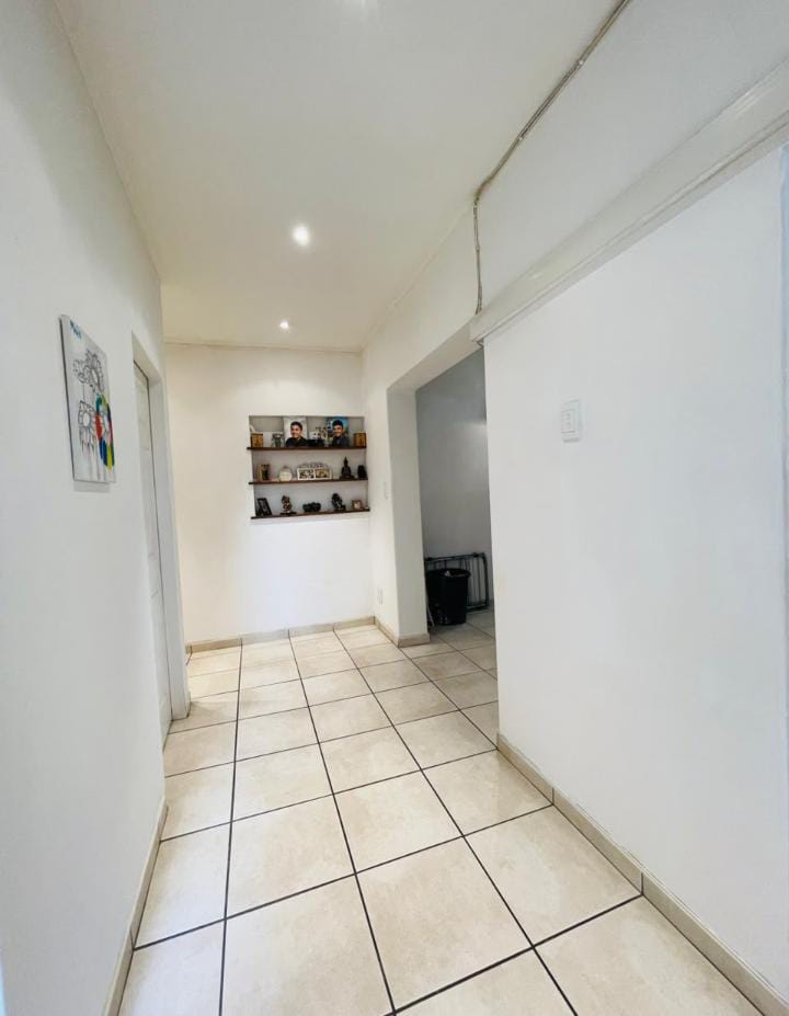  Bedroom Property for Sale in Windermere KwaZulu-Natal