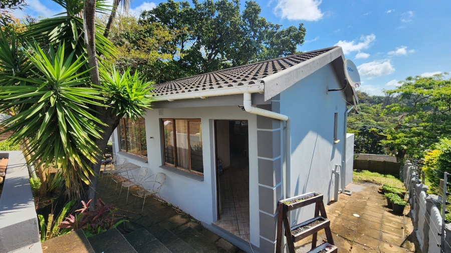 6 Bedroom Property for Sale in Pumula KwaZulu-Natal