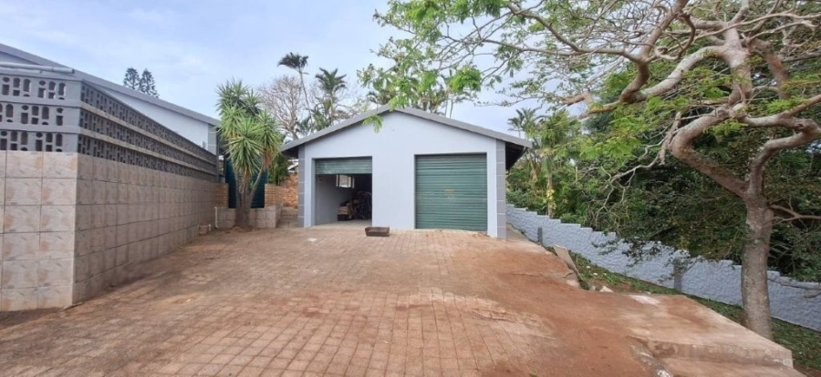 6 Bedroom Property for Sale in Pumula KwaZulu-Natal