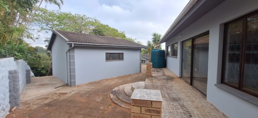 6 Bedroom Property for Sale in Pumula KwaZulu-Natal