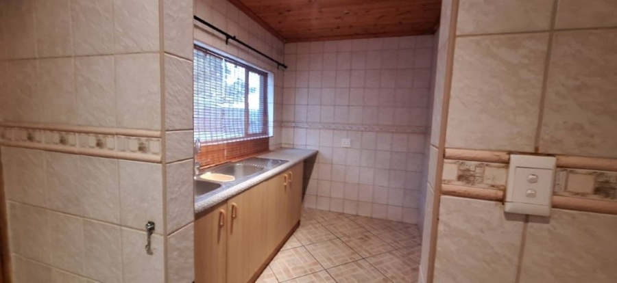 6 Bedroom Property for Sale in Pumula KwaZulu-Natal