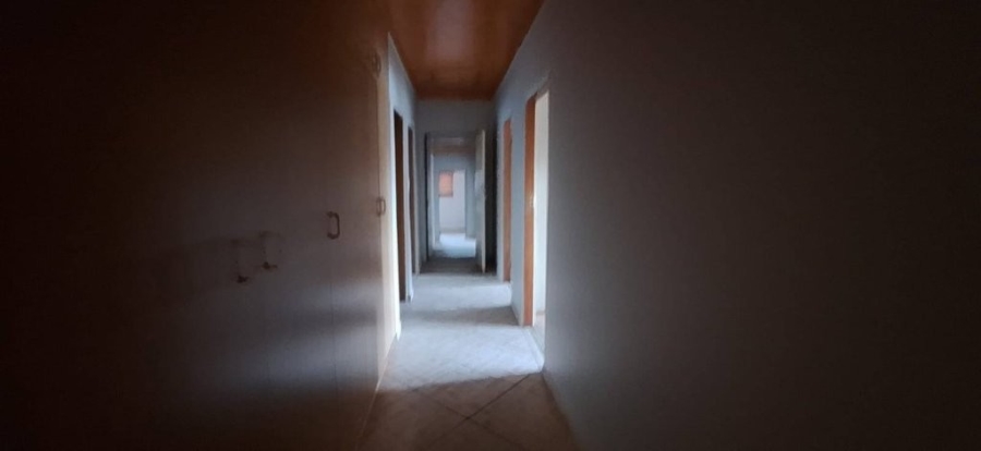 6 Bedroom Property for Sale in Pumula KwaZulu-Natal