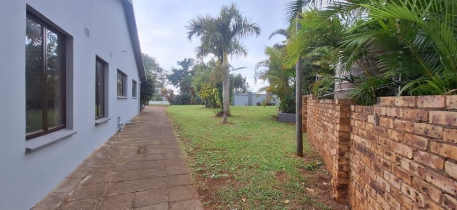 6 Bedroom Property for Sale in Pumula KwaZulu-Natal