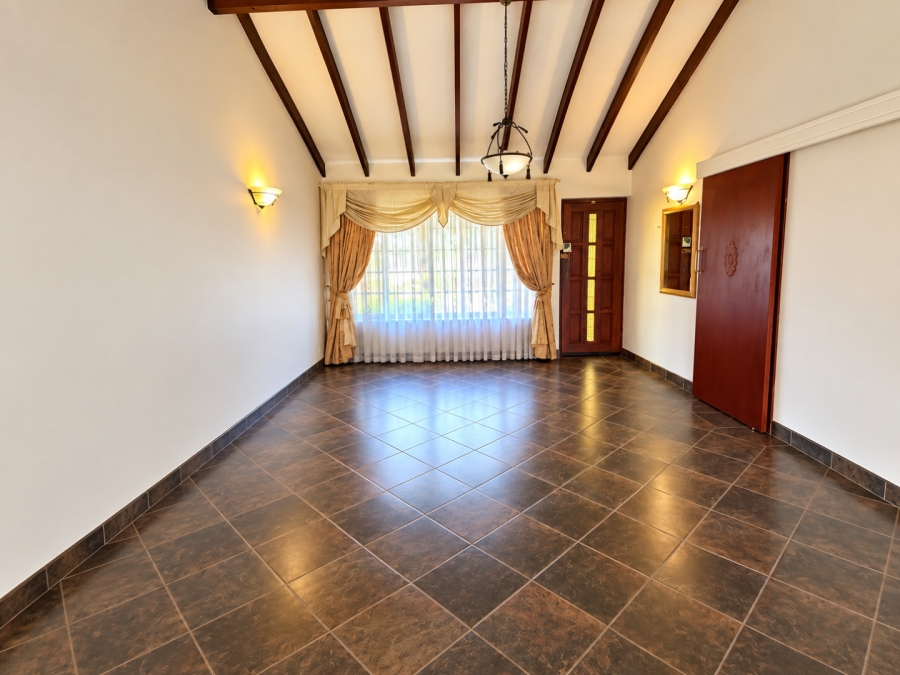 3 Bedroom Property for Sale in Montrose KwaZulu-Natal