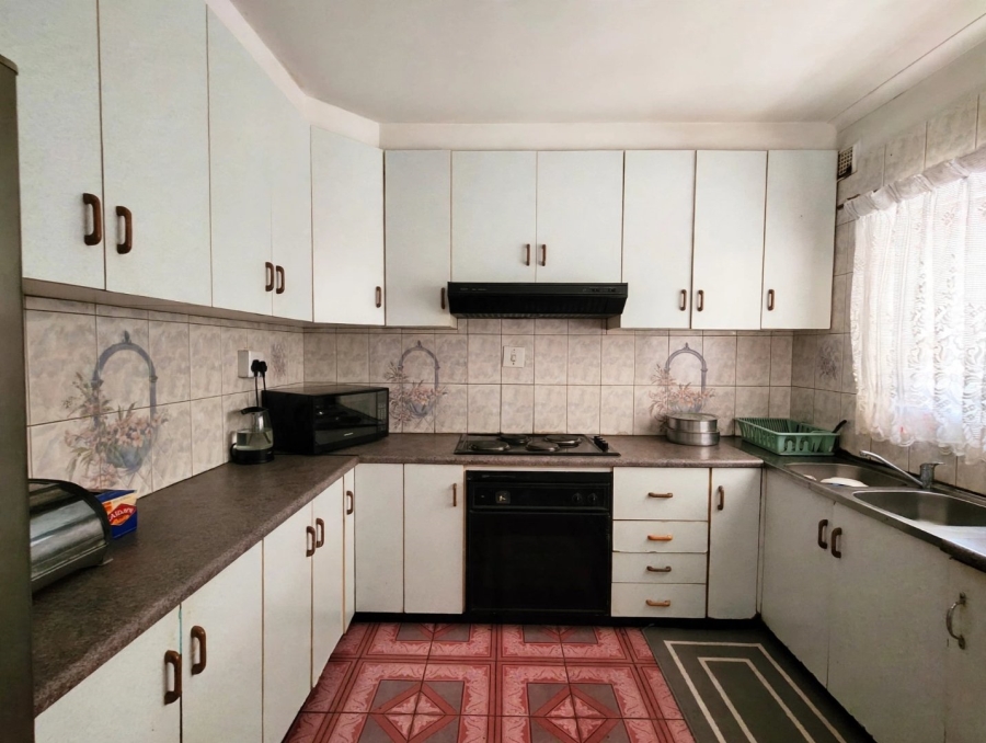 3 Bedroom Property for Sale in Glen Hills KwaZulu-Natal