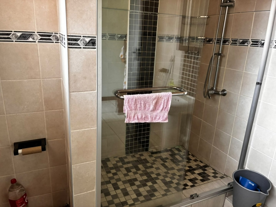 2 Bedroom Property for Sale in Scottsville KwaZulu-Natal