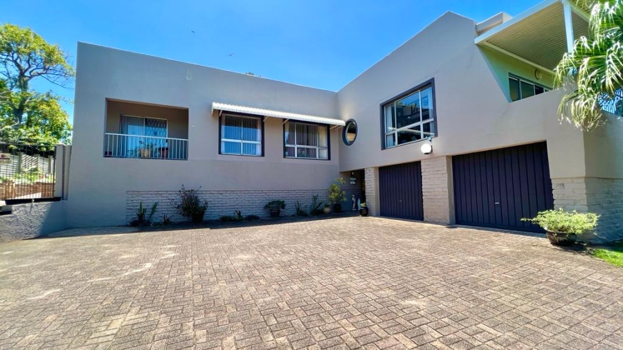 4 Bedroom Property for Sale in Uvongo KwaZulu-Natal