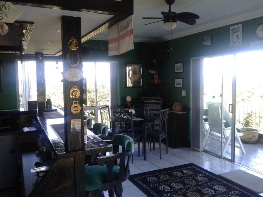4 Bedroom Property for Sale in Uvongo KwaZulu-Natal