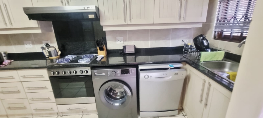 3 Bedroom Property for Sale in Uvongo Beach KwaZulu-Natal