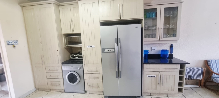 3 Bedroom Property for Sale in Uvongo Beach KwaZulu-Natal