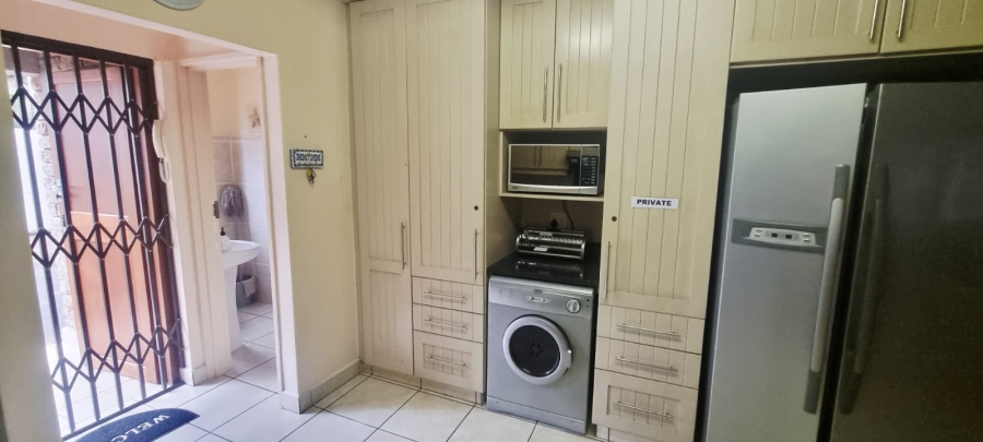 3 Bedroom Property for Sale in Uvongo Beach KwaZulu-Natal