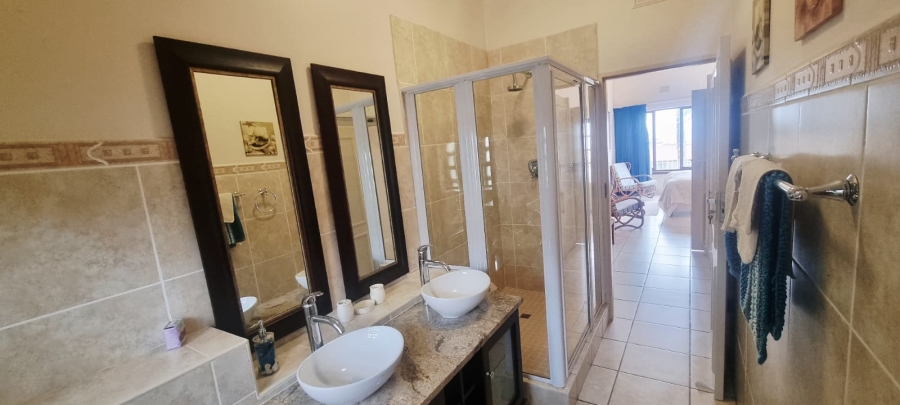 3 Bedroom Property for Sale in Uvongo Beach KwaZulu-Natal