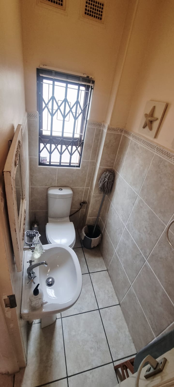 3 Bedroom Property for Sale in Uvongo Beach KwaZulu-Natal