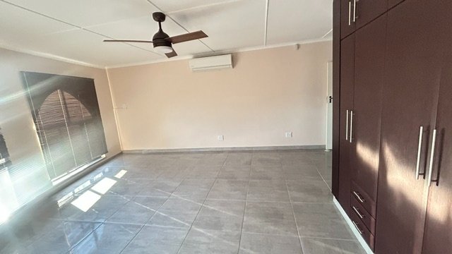 5 Bedroom Property for Sale in Meer En See KwaZulu-Natal
