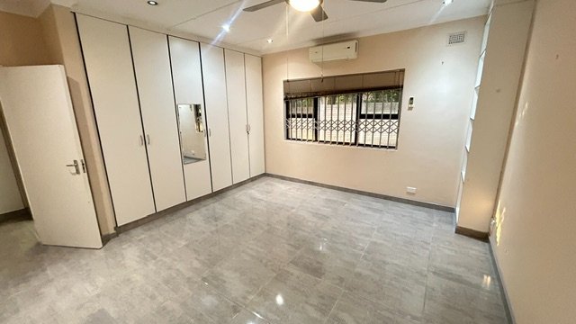 5 Bedroom Property for Sale in Meer En See KwaZulu-Natal