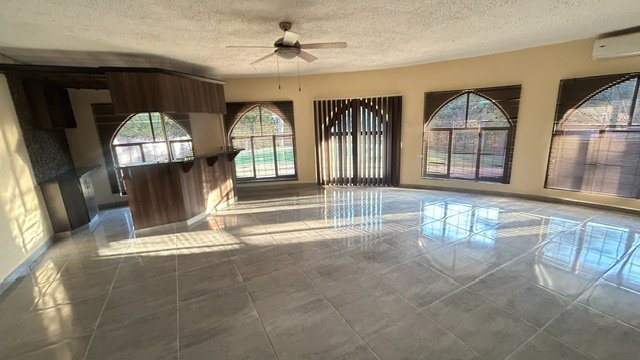 5 Bedroom Property for Sale in Meer En See KwaZulu-Natal