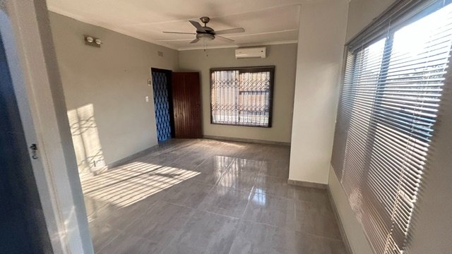 5 Bedroom Property for Sale in Meer En See KwaZulu-Natal