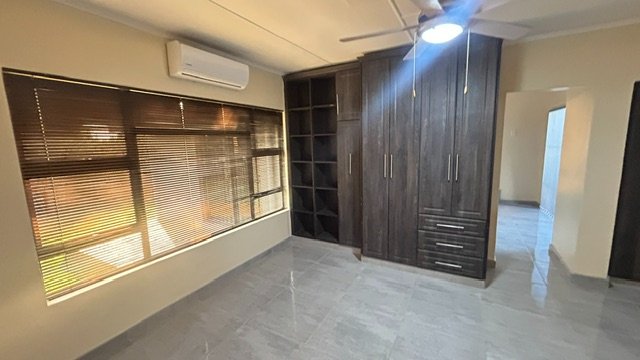 5 Bedroom Property for Sale in Meer En See KwaZulu-Natal