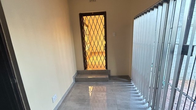 5 Bedroom Property for Sale in Meer En See KwaZulu-Natal