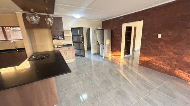 5 Bedroom Property for Sale in Meer En See KwaZulu-Natal