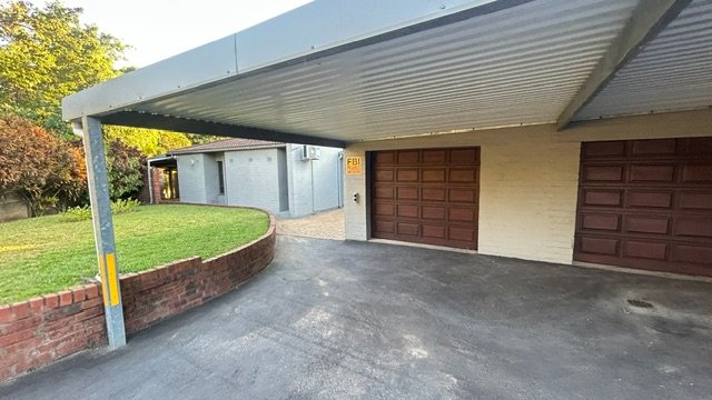 5 Bedroom Property for Sale in Meer En See KwaZulu-Natal