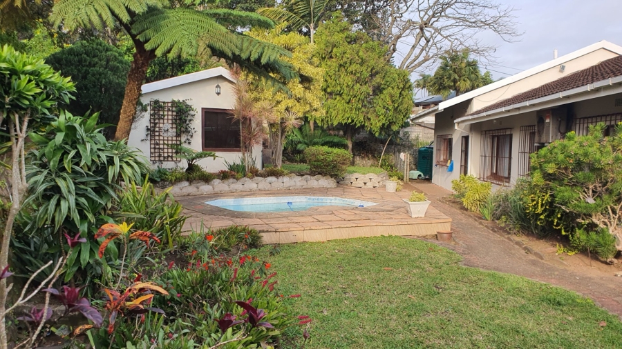 4 Bedroom Property for Sale in Uvongo KwaZulu-Natal