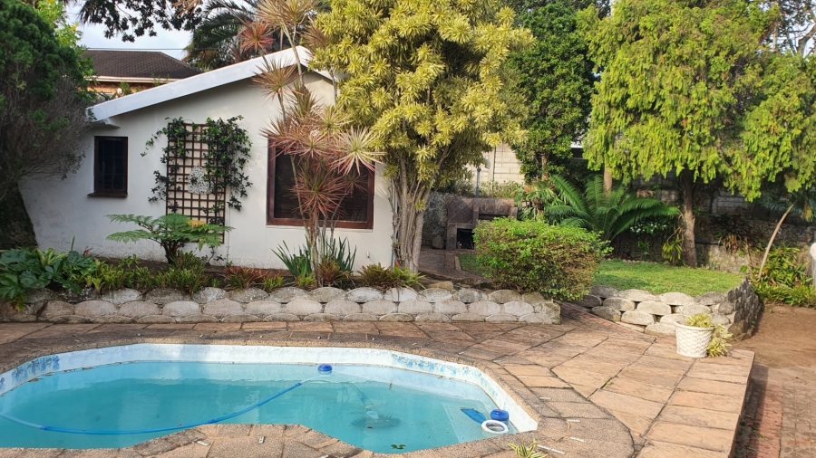 4 Bedroom Property for Sale in Uvongo KwaZulu-Natal